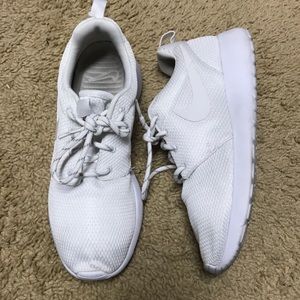 White Nike Roche Sneakers